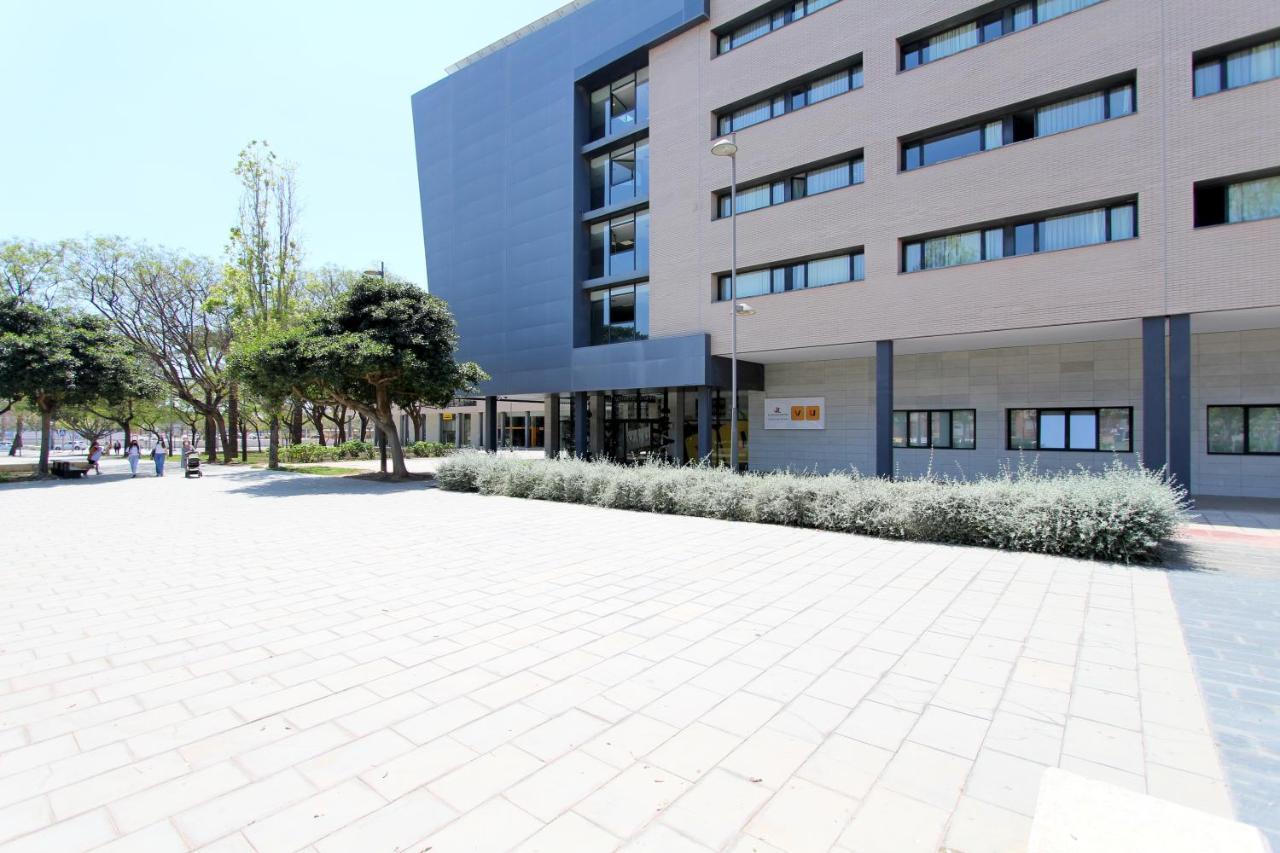 Villa Alojamiento Y Congresos - Villa Universitaria San Vicente Raspeig Екстериор снимка