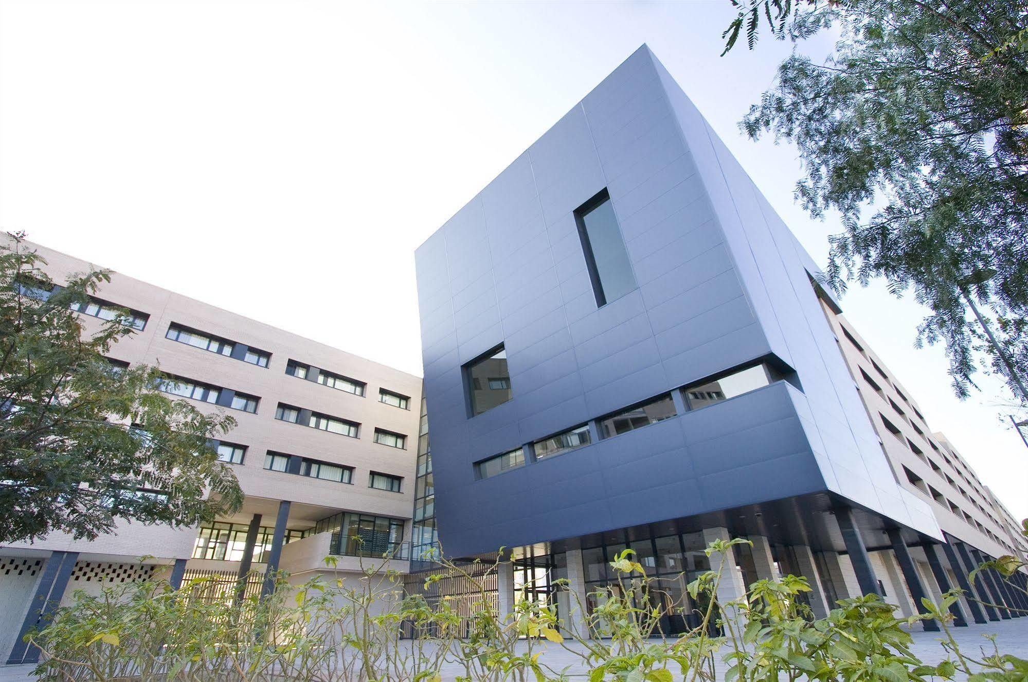 Villa Alojamiento Y Congresos - Villa Universitaria San Vicente Raspeig Екстериор снимка